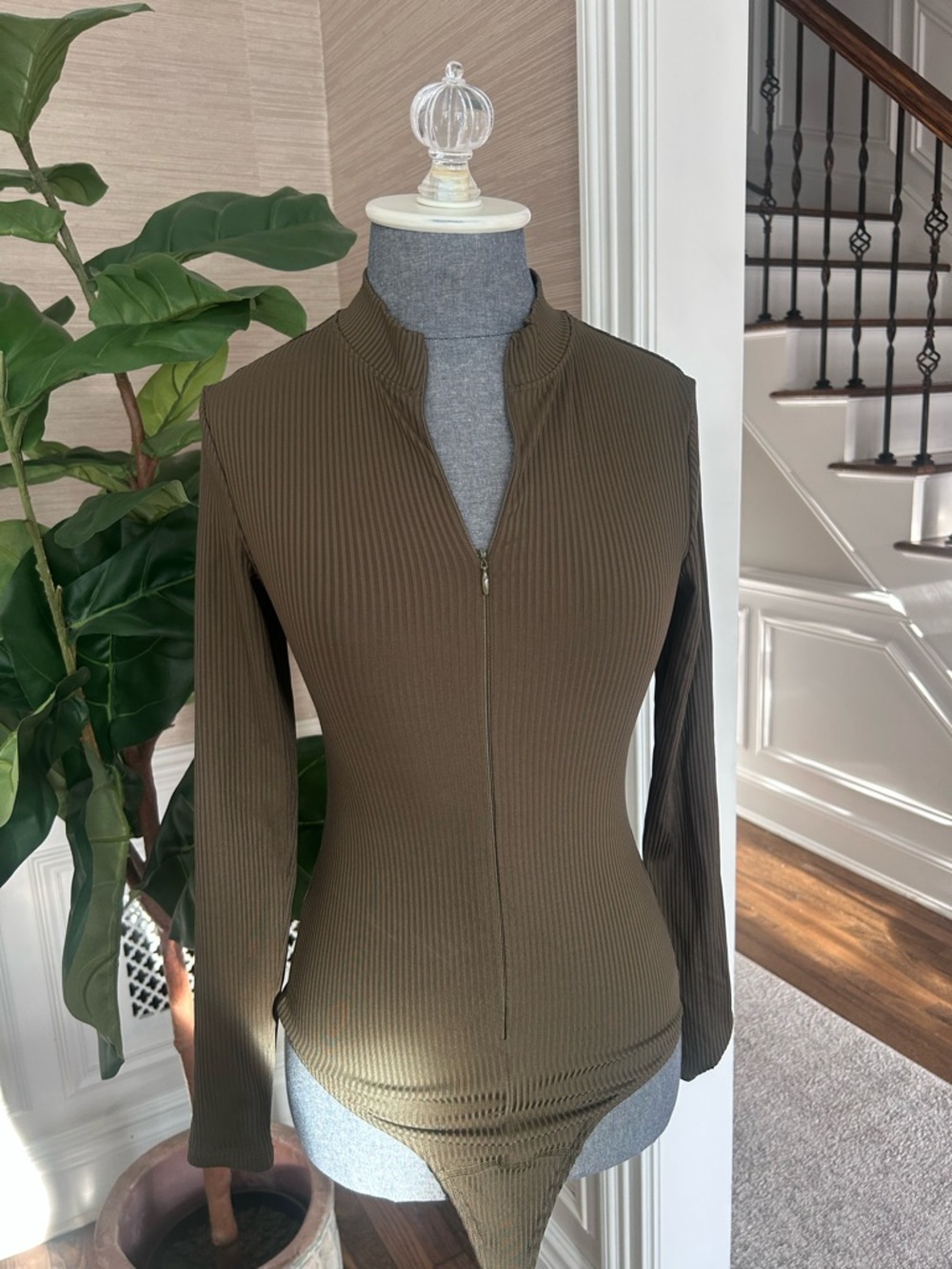 Abercrombie & Fitch Ribbed Top in Olive Brown